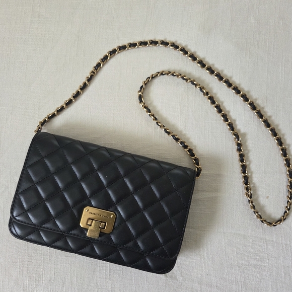 Charles & Keith Black Quilted Leather Chain Crossbody Purse Bag - Picture 1 of 15